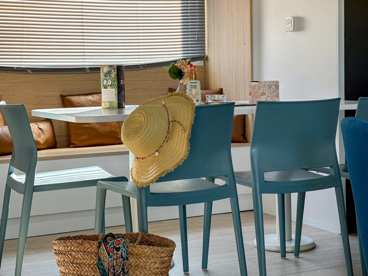 Intérieur de mobil-home dans le camping Le Fort Espagnol